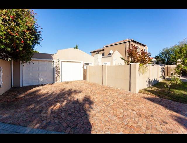 2 BEDROOM HOUSE TO LET IN PARKLANDS